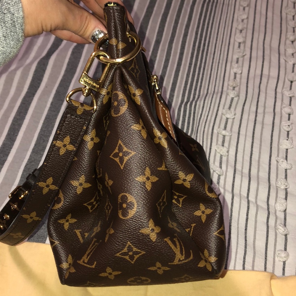 Louis Vuitton Pallas Noir MM SOLD!! - Picture 9 of 17